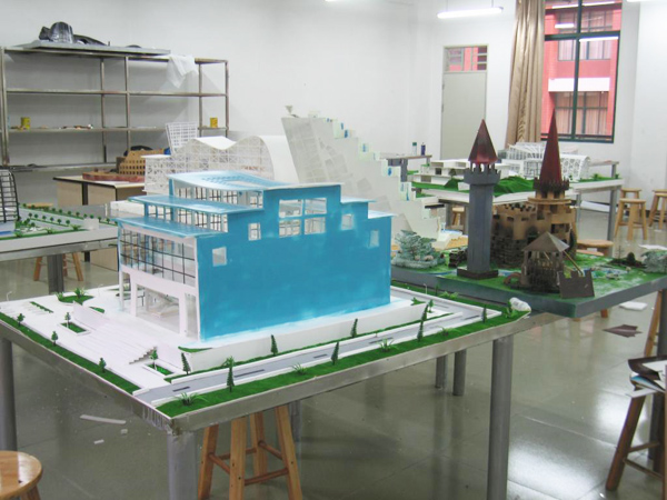 ����ģ�͹�˾������ģ������